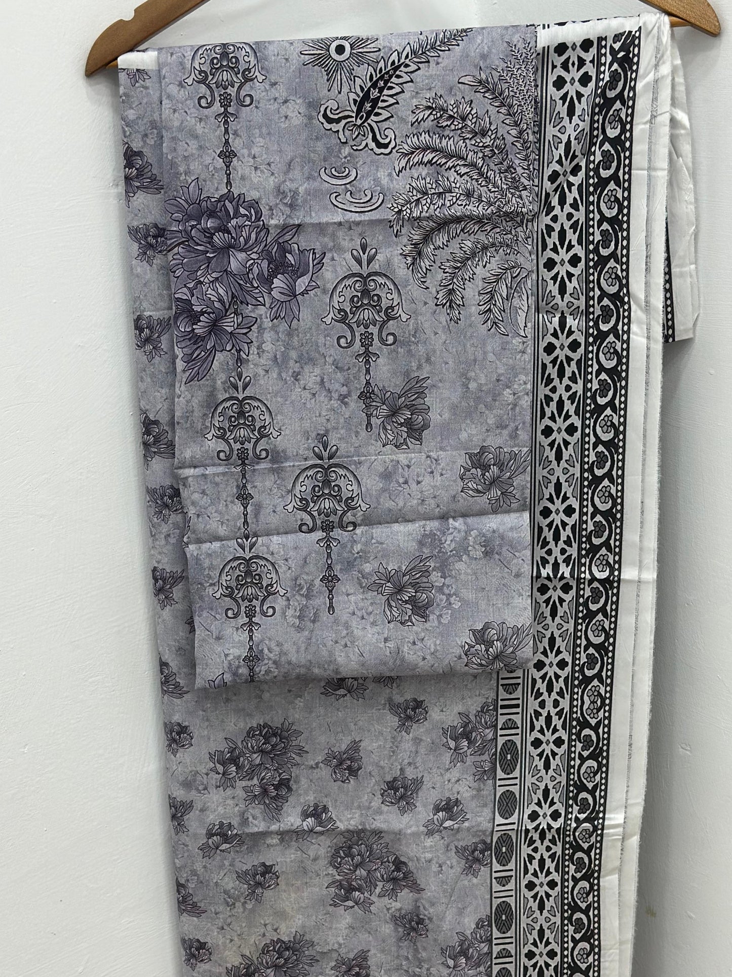 3Piece - Printed Lawn Suit ES153