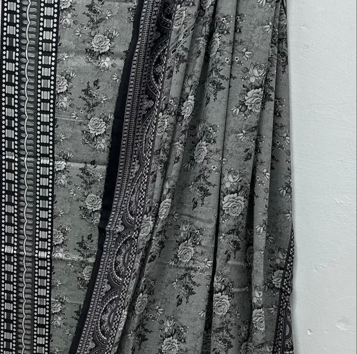 3Piece - Printed Lawn Suit ES151